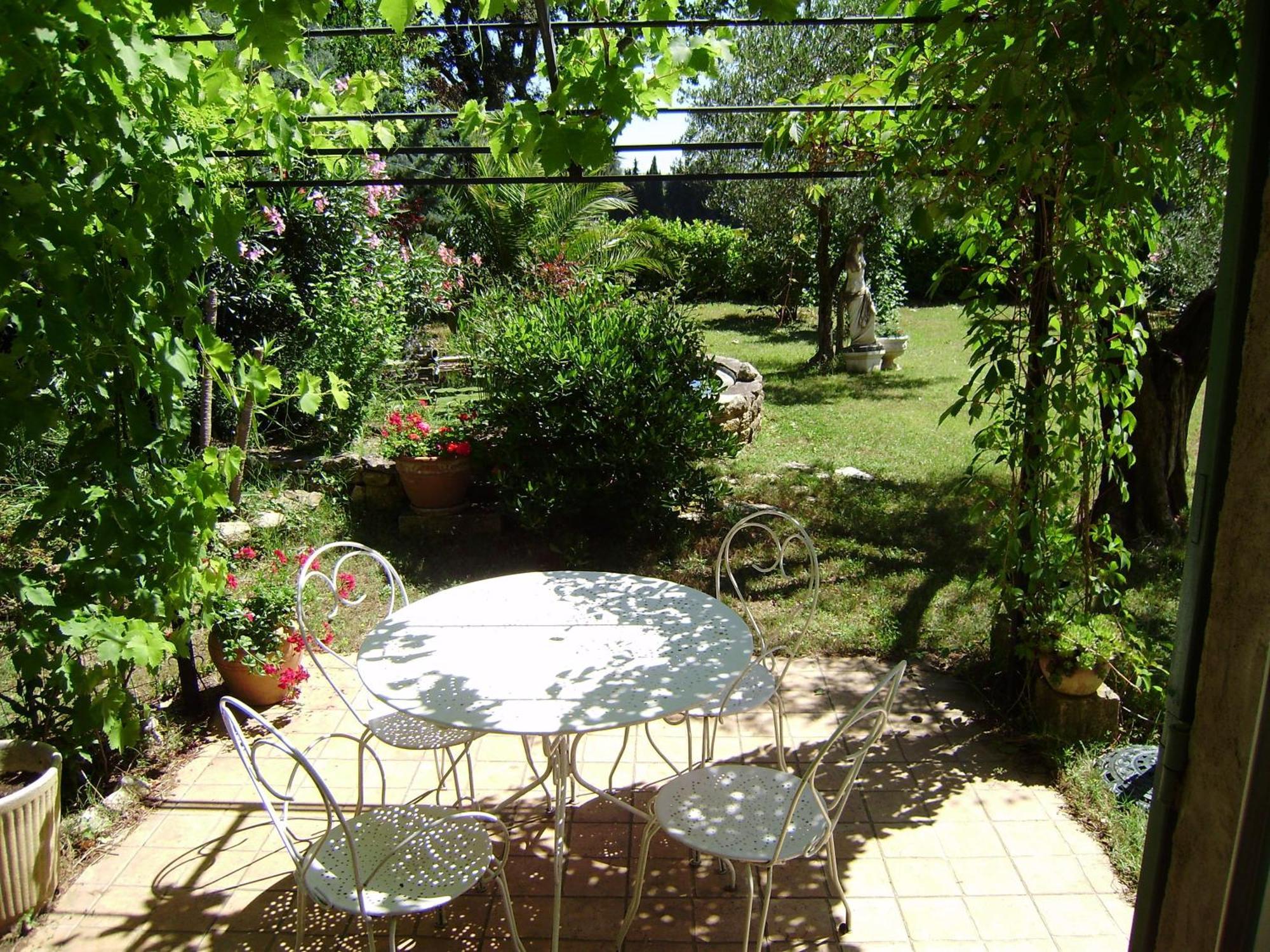 Chez Jean-Pierre & Annick Villa Remoulins Exterior foto